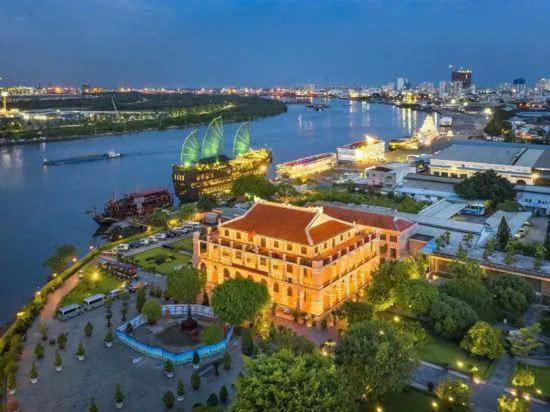Thu Thai Hotel - Lunaria Maison Group Хошимин Экстерьер фото