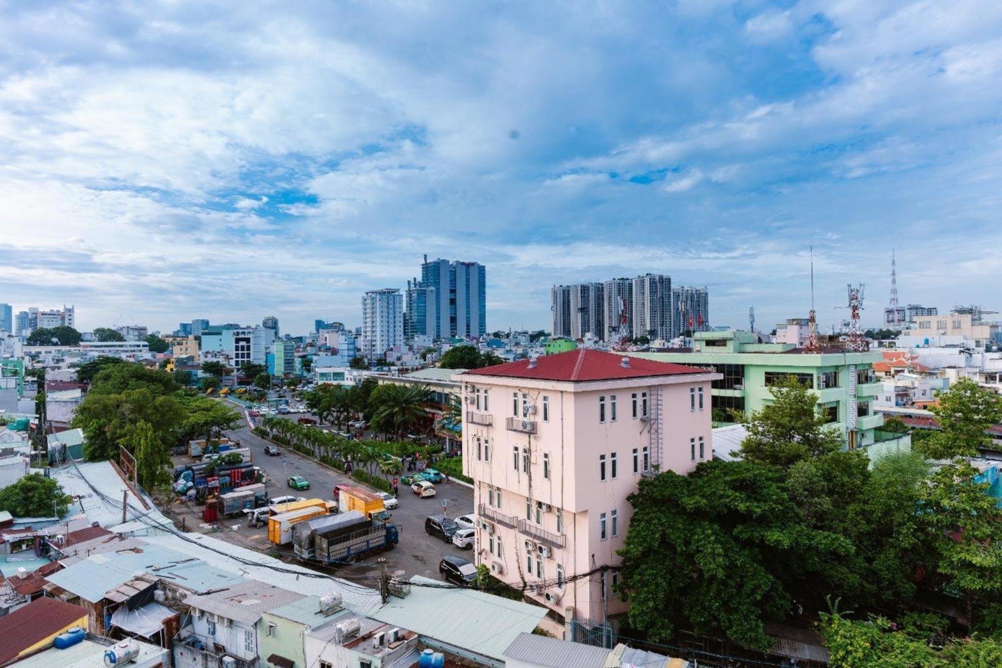 Thu Thai Hotel - Lunaria Maison Group Хошимин Экстерьер фото