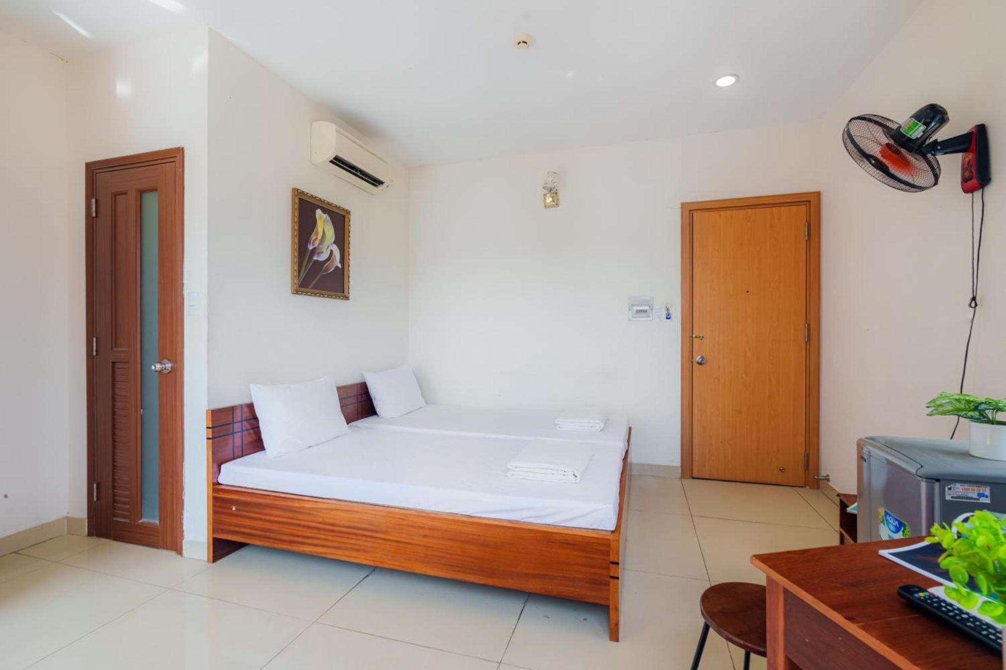 Thu Thai Hotel - Lunaria Maison Group Хошимин Экстерьер фото